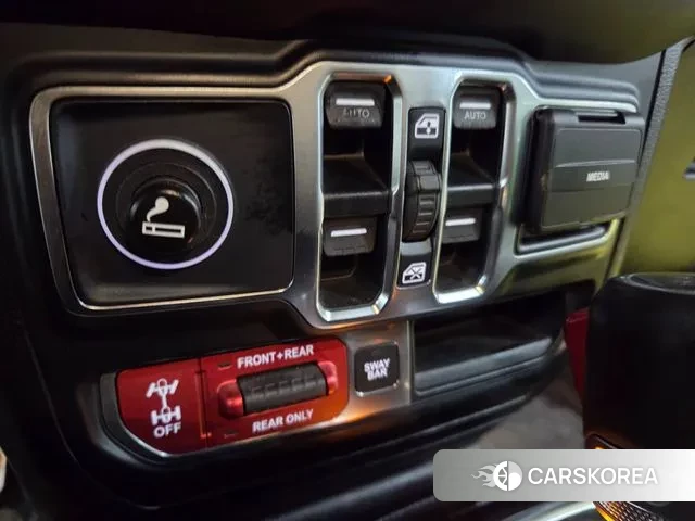 Jeep Wrangler (JL) 2019 Светло-зеленый из Кореи, фото 4