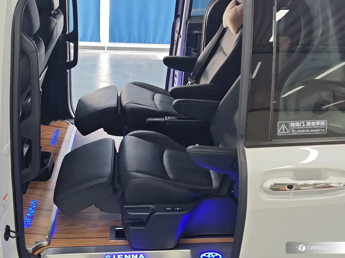 Toyota Sienna 2024 Белый из Китая, фото 5