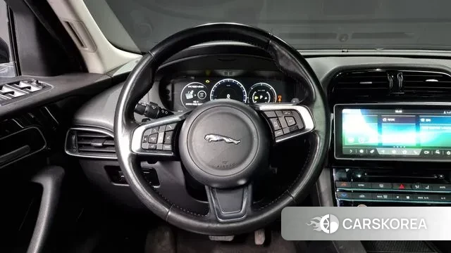 Jaguar F-PACE 2018 Черный из Кореи, фото 4