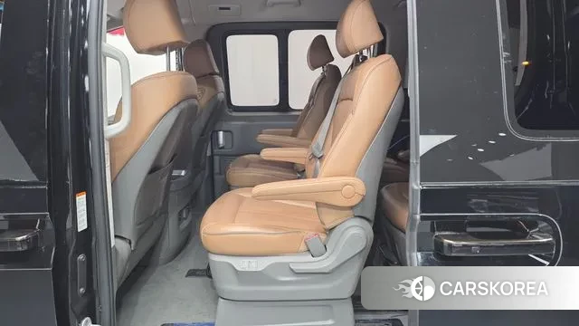 Hyundai Staria 2021 Черный из Кореи, фото 4