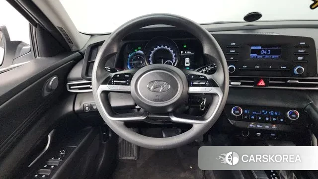 Hyundai Avante Hybrid (CN7) 2022 Белый из Кореи, фото 4