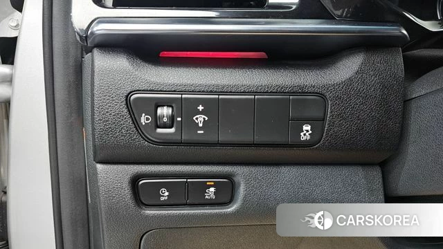 Kia Niro Plus 2022 Серебряный из Кореи, фото 4