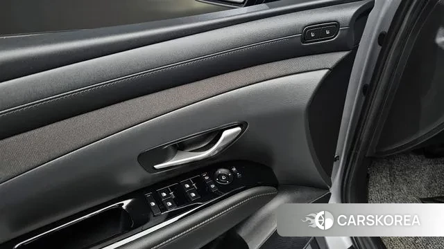 Hyundai The New Tucson (NX4) 2025 Серебристо-серый из Кореи, фото 4