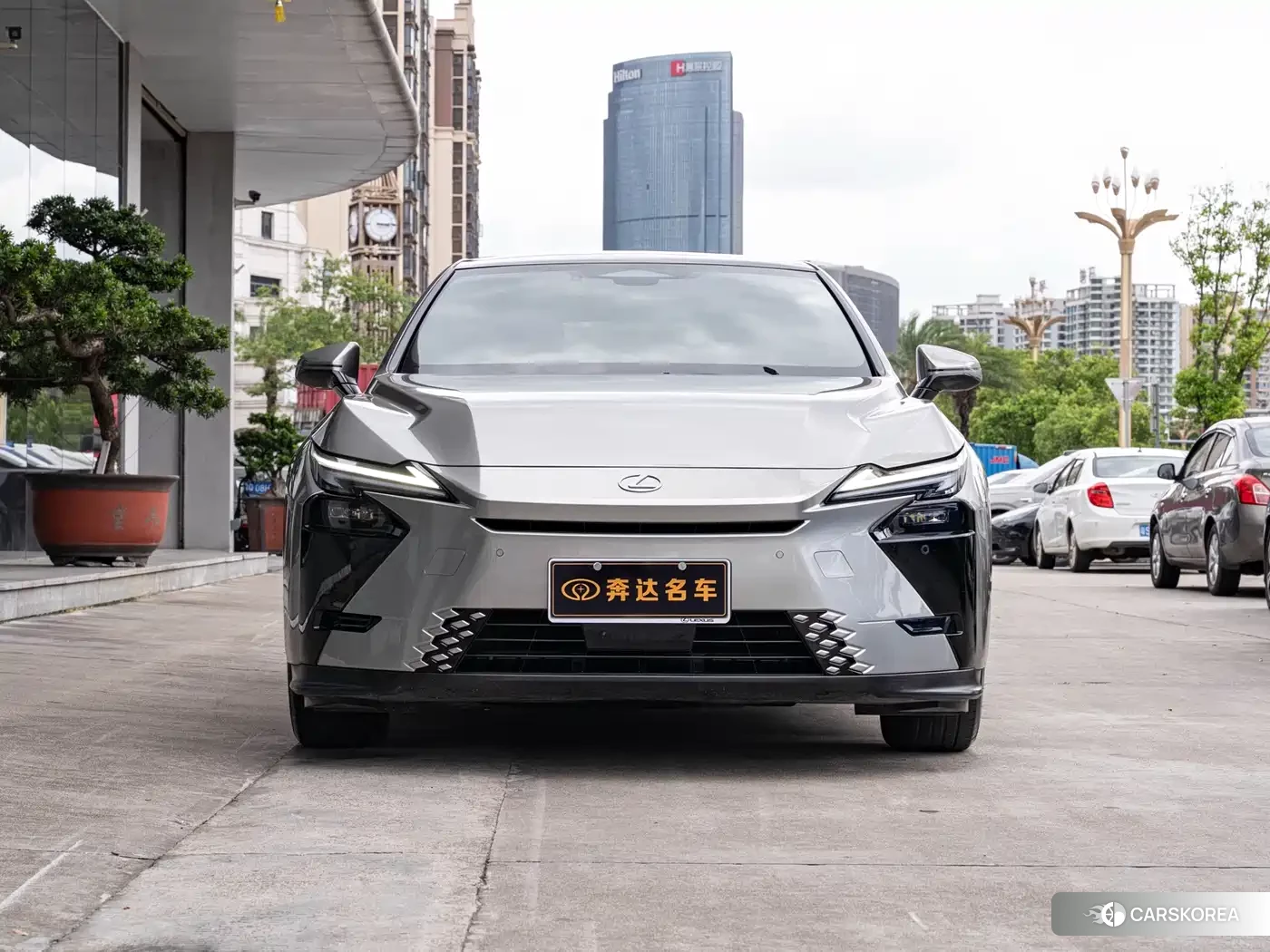 Lexus ES 2026 Silver/gray из Китая, фото 4