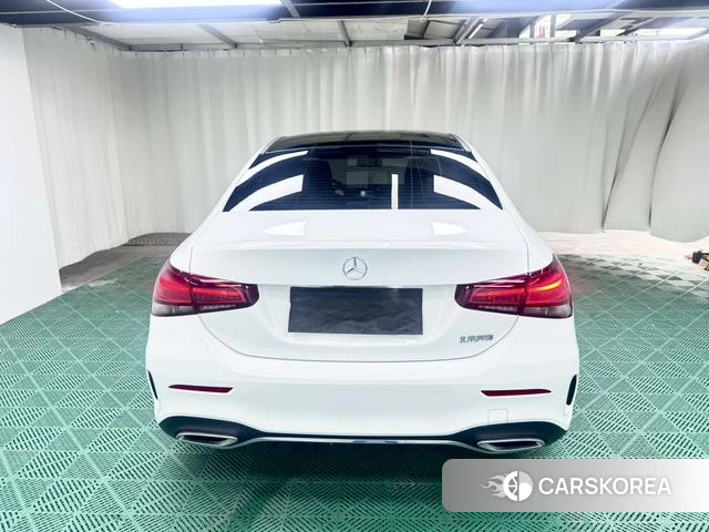 Mercedes-Benz Class A 2022 Белый из Китая, фото 4