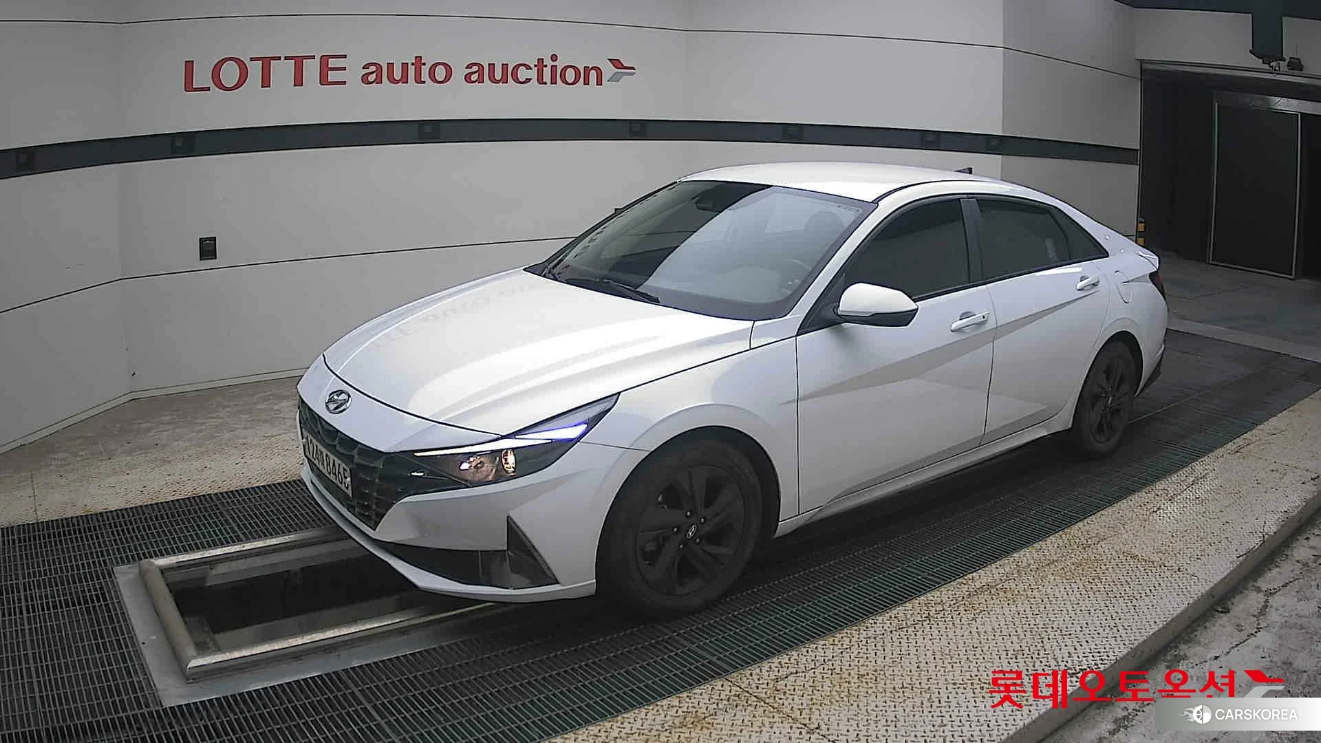 Hyundai Avante Hybrid 2022 Polar White из Кореи, фото 4
