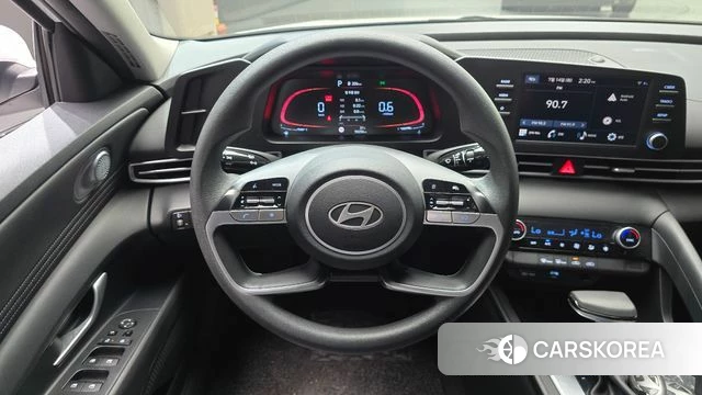 Hyundai The New Avante (CN7) 2023 Белый из Кореи, фото 4