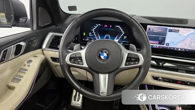 BMW X7 (G07) 2024 Черный из Кореи, фото 4