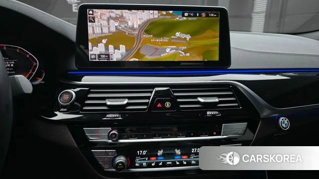 BMW 5 Series (G30) 2022 Черный из Кореи, фото 4