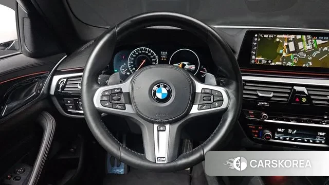 BMW 5 Series (G30) 2019 Белый из Кореи, фото 4