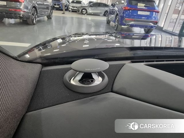 Audi A8 (D5) 2023 Черный из Кореи, фото 4