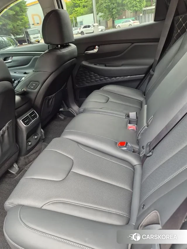 Hyundai The New Santa Fe 2023 Белый из Кореи, фото 4