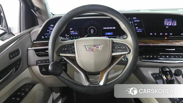 Cadillac Escalade 5th Generation 2023 Белый из Кореи, фото 4