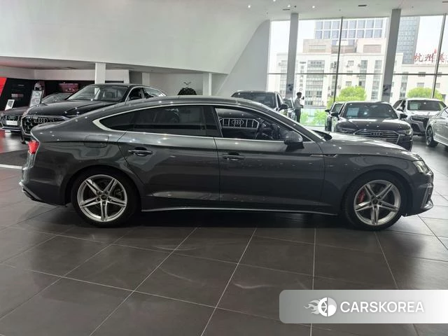 Audi A5 2023 Темно-серый из Китая, фото 4