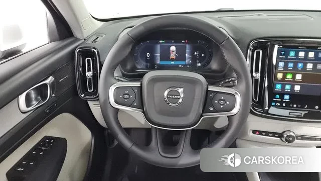 Volvo XC40 2025 Белый из Кореи, фото 4