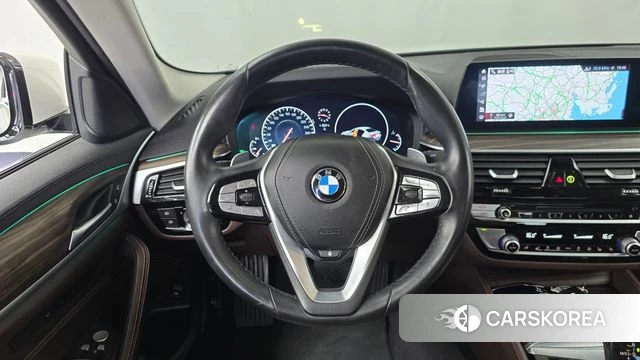 BMW 5 Series (G30) 2019 Белый из Кореи, фото 4
