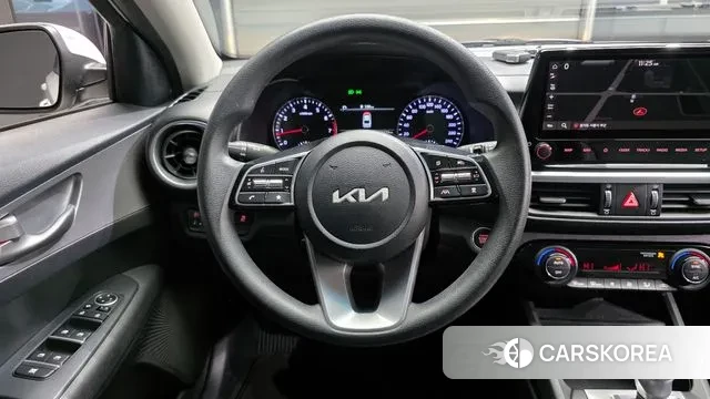 Kia The New K3 2nd generation 2021 Белый из Кореи, фото 4