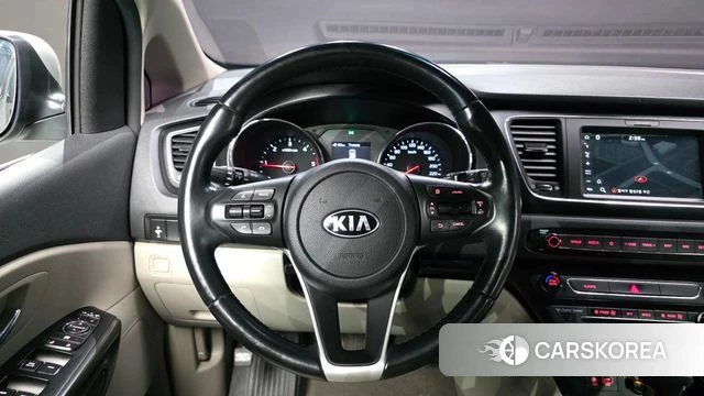 Kia The New Carnival 2018 Серебряный из Кореи, фото 4
