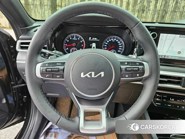 Kia K5 3rd generation 2022 Черный из Кореи, фото 4