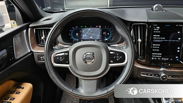 Volvo XC60 second Generation 2022 Серебряный из Кореи, фото 4