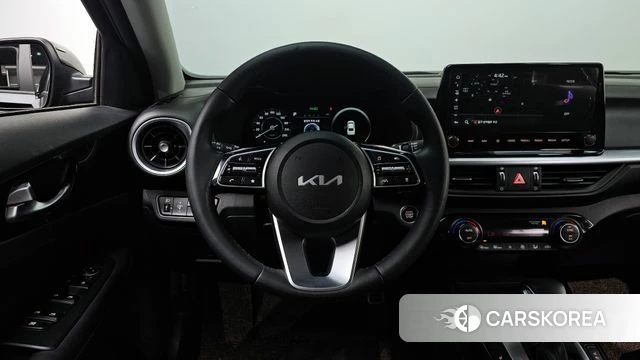 Kia The New K3 2nd generation 2023 Черный из Кореи, фото 4