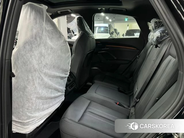 Audi Q5 (80A) 2025 Черный из Кореи, фото 4