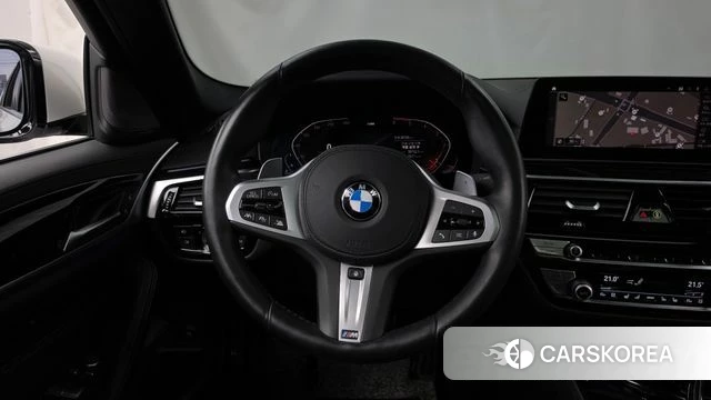 BMW 5 Series (G30) 2020 Белый из Кореи, фото 4
