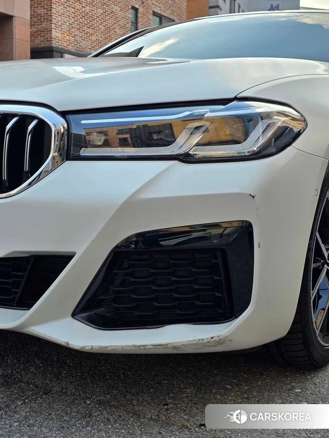 BMW 5 Series (G30) 2022 Белый из Кореи, фото 4