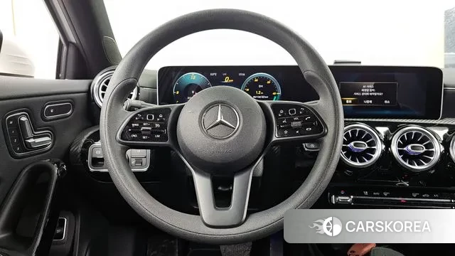 Mercedes-Benz A-Class W177 2020 Белый из Кореи, фото 4