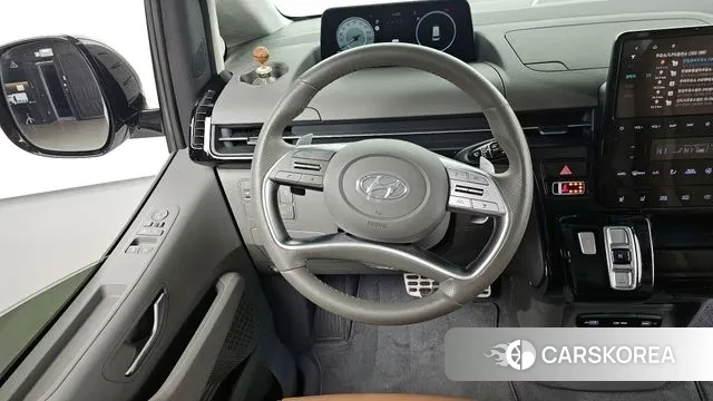 Hyundai Staria 2022 Белый из Кореи, фото 4