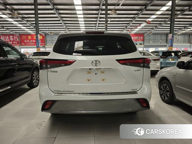Toyota Highlander 2024 Белый из Китая, фото 4