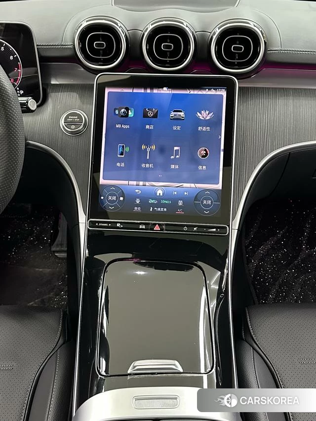 Mercedes-Benz Class C 2023 Белый из Китая, фото 4