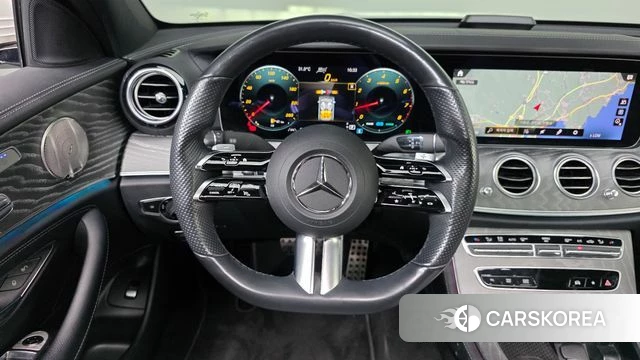 Mercedes-Benz E-Class W213 2022 Белый из Кореи, фото 4