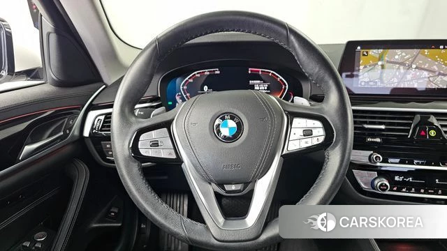 BMW 5 Series (G30) 2020 Белый из Кореи, фото 4