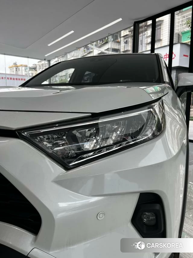 Toyota RAV4 Rongfang 2024 Белый из Китая, фото 4