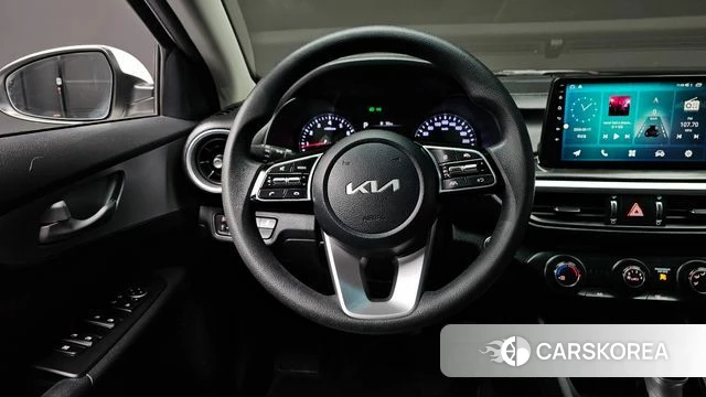 Kia The New K3 2nd generation 2022 Белый из Кореи, фото 4