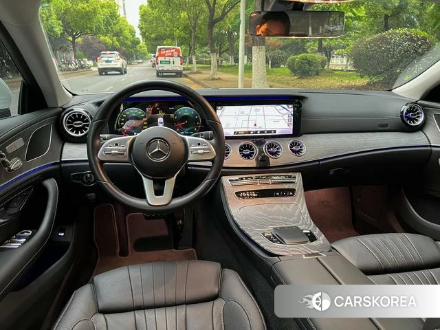 Mercedes-Benz CLS 2021 Белый из Китая, фото 4