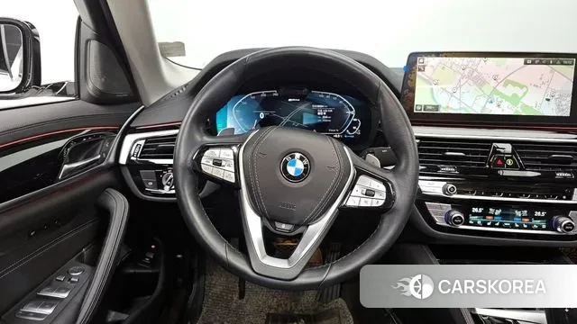 BMW 5 Series (G30) 2021 Белый из Кореи, фото 4