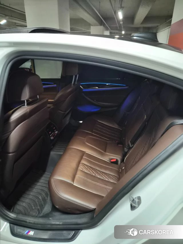 BMW 5 Series (G30) 2018 Белый из Кореи, фото 4