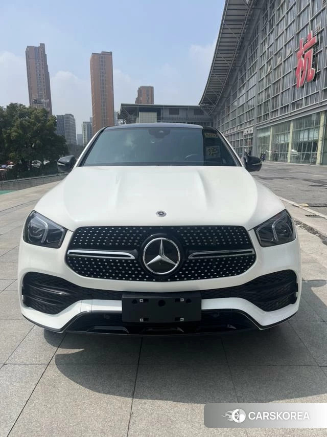 Mercedes-Benz GLE coupe 2021 Белый из Китая, фото 4