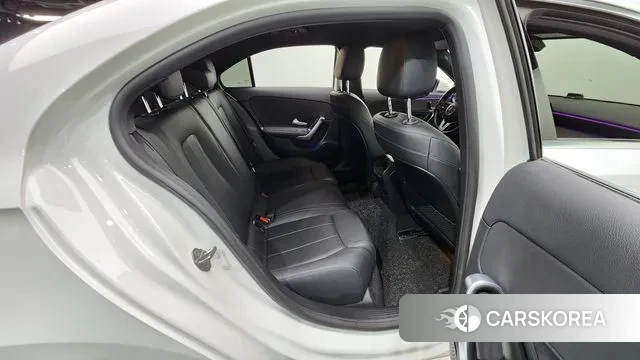 Mercedes-Benz A-Class W177 2021 Белый из Кореи, фото 4