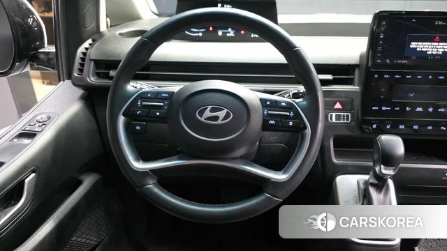 Hyundai Staria 2024 Белый из Кореи, фото 4