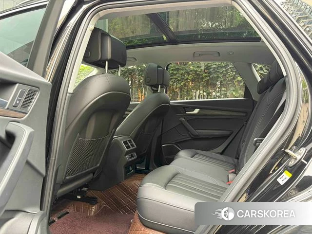 Audi Q5L 2023 Черный из Китая, фото 4
