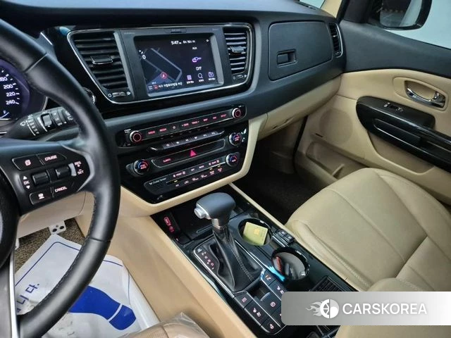 Kia The New Carnival 2018 Черный из Кореи, фото 4