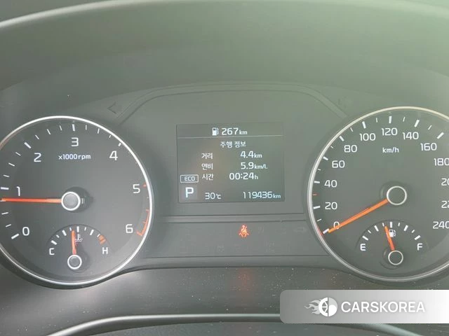 Kia Sportage The Bold 2018 Белый из Кореи, фото 4