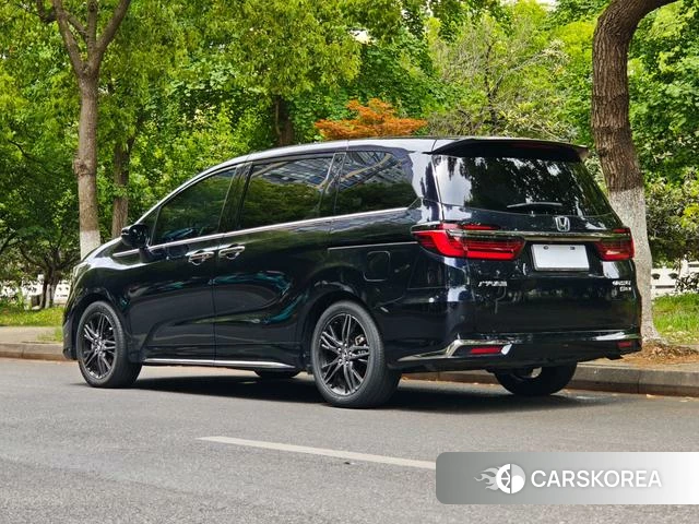 Honda Odyssey 2023 Синий из Китая, фото 4