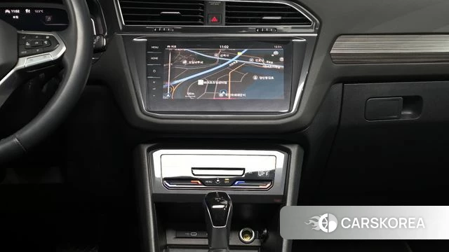 Volkswagen Tiguan Allspace 2023 Черный из Кореи, фото 4