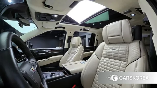 Cadillac Escalade 5th Generation 2023 Белый из Кореи, фото 4