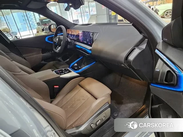 BMW X3 (G45) 2025 Светло-серебряный цвет из Кореи, фото 4