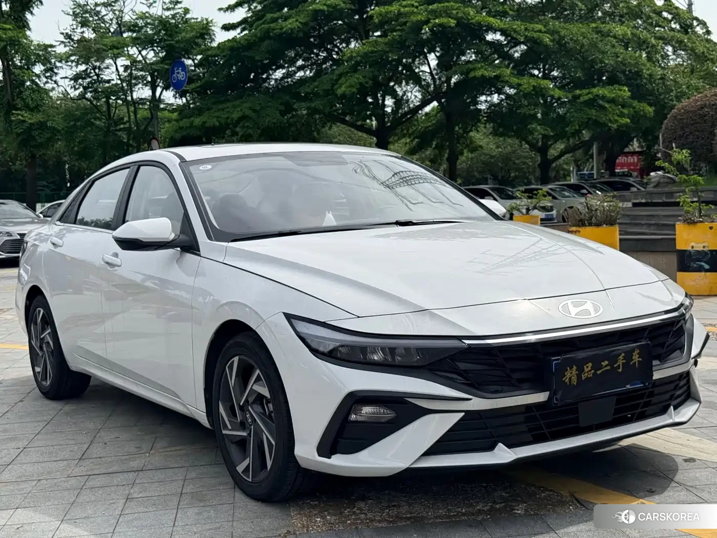Hyundai Elantra 2026 Белый из Китая, фото 4